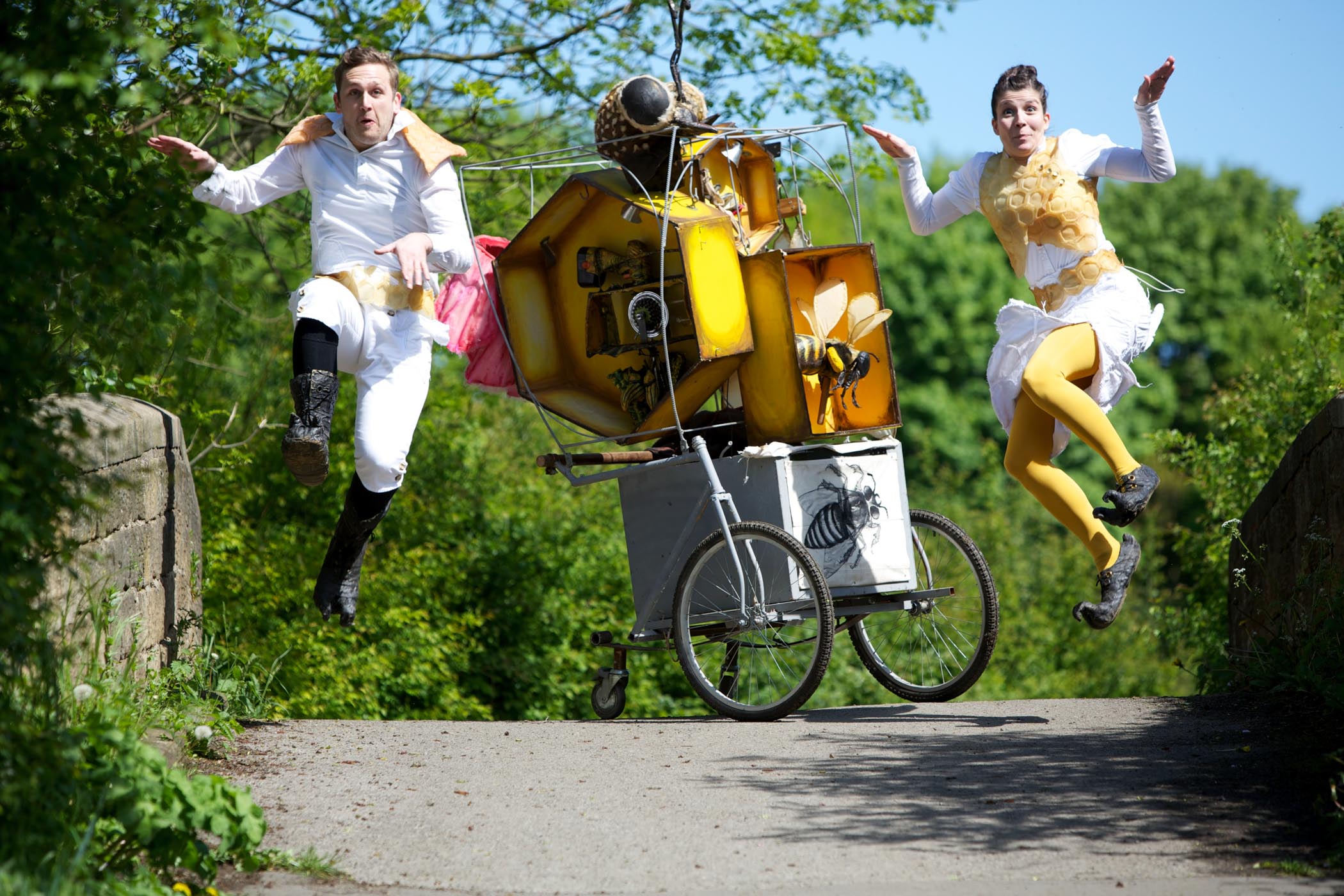 Bee Cart